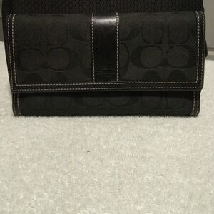 Authentic Coach Legacy Signature Black Wallet